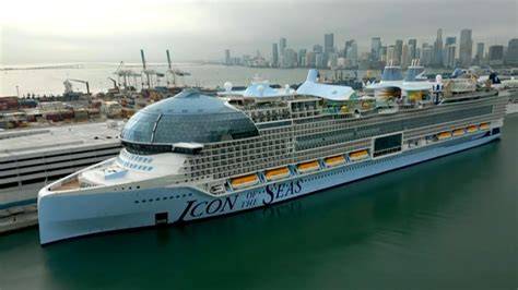 Royal Caribbean orders two more Icon-class megaships for 2029 and 2030 ...